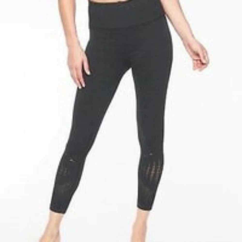 Athleta Halasana Seamless 7/8 Tights